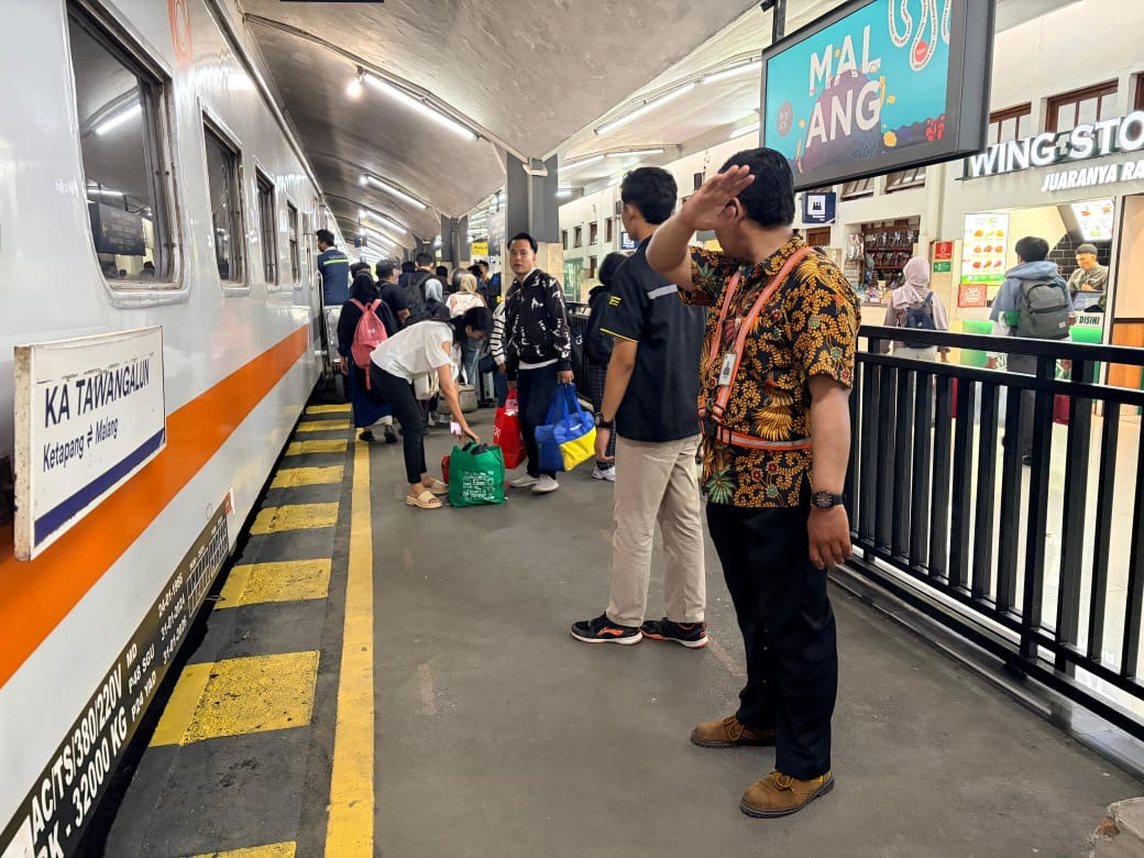 Jelang Tahun Baru 2026, Stasiun Malang Dipadati 6.654 Penumpang dalam Sehari