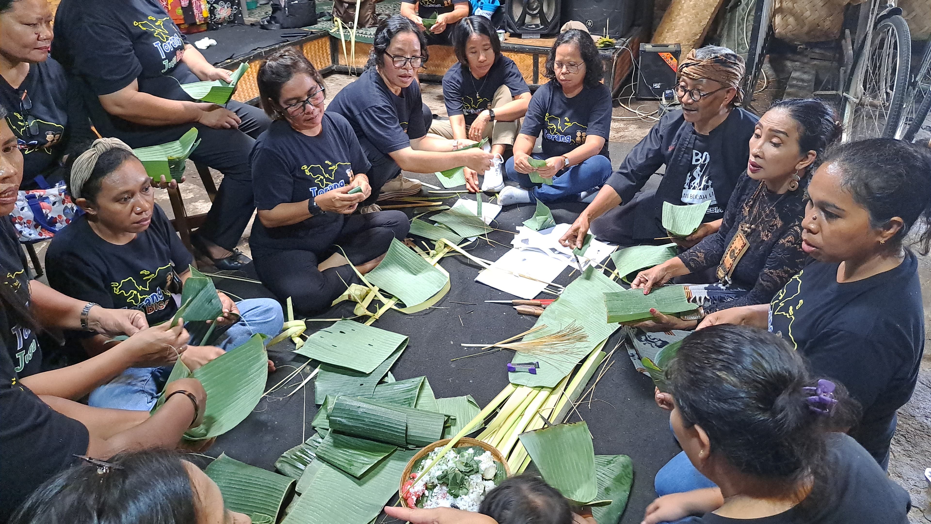 Guru PAUD dari Nabire Pelajari Pembelajaran Berbasis Budaya di Kampung Budaya Polowijen