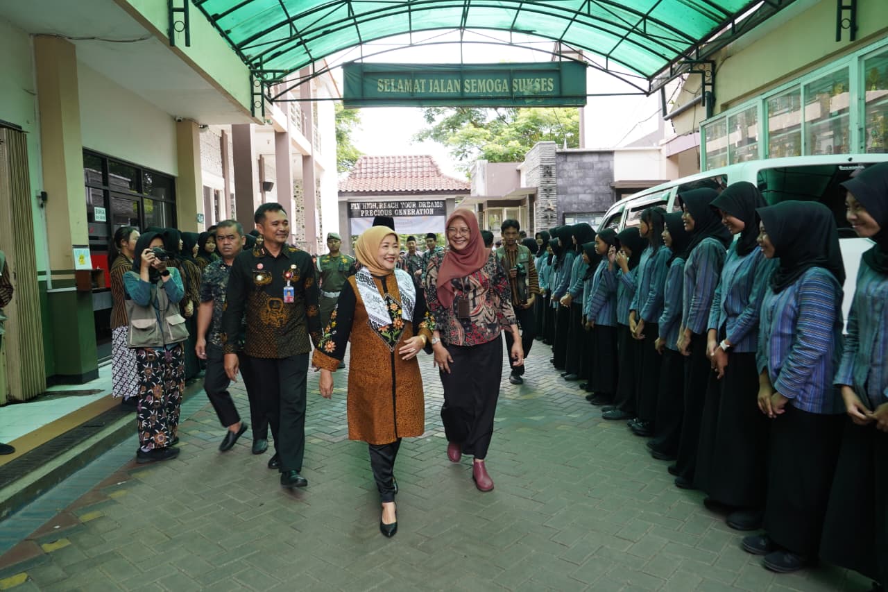 Wakil Bupati Malang Tinjau SMPN 4 Kepanjen, Pantau Program Sekolah Unggulan