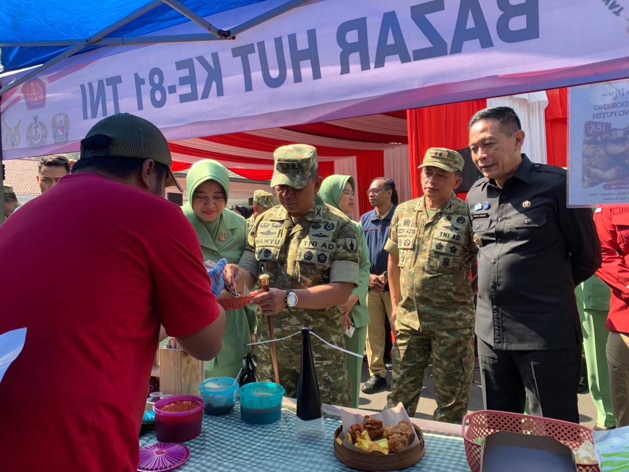 Bazar HUT ke-81 TNI di Malang Libatkan 220 Stan, Pasar Murah Diserbu Warga