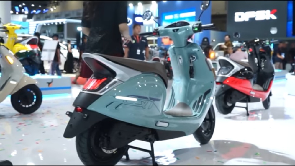 Motor Listrik Indomobil QT 2026 Meluncur, Harga Rp15 Jutaan tapi Fitur Bikin Kaget