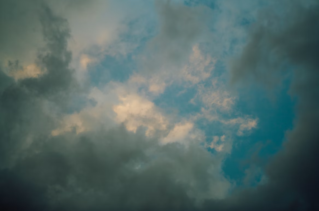 BMKG: Cuaca Berawan dan Hujan Masih Mendominasi Malang Raya Hari Ini