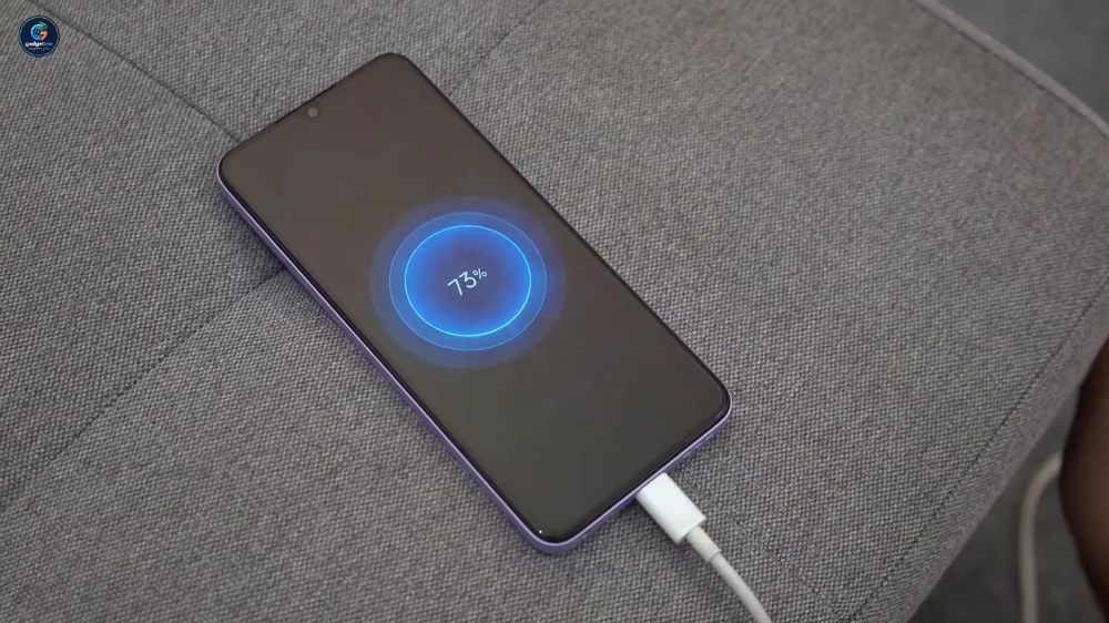 Bukan Redmi atau Oppo, Ini HP Sejutaan dengan Baterai Terbesar yang Rilis Juni 2026