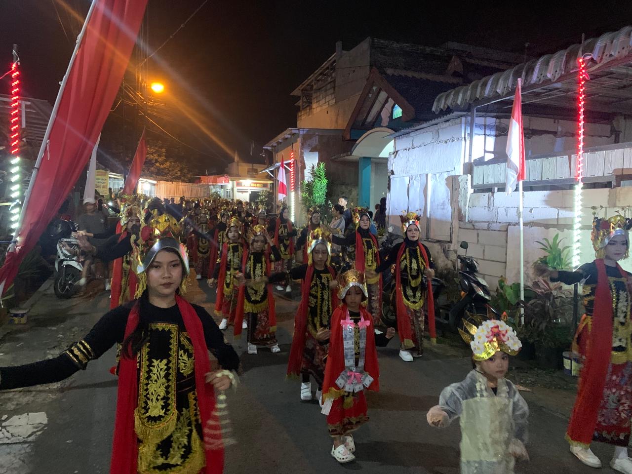 Wali Kota Malang Hadiri Pawai Karnaval HUT RI ke-80 di Bandungrejosari