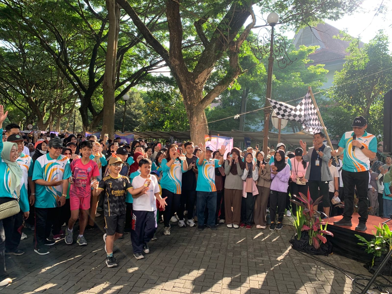 Fun Walk Puncak Dies Natalis ke-71 UM Meriah, Mahasiswa PGSD Raih Grand Prize Sepeda Motor 