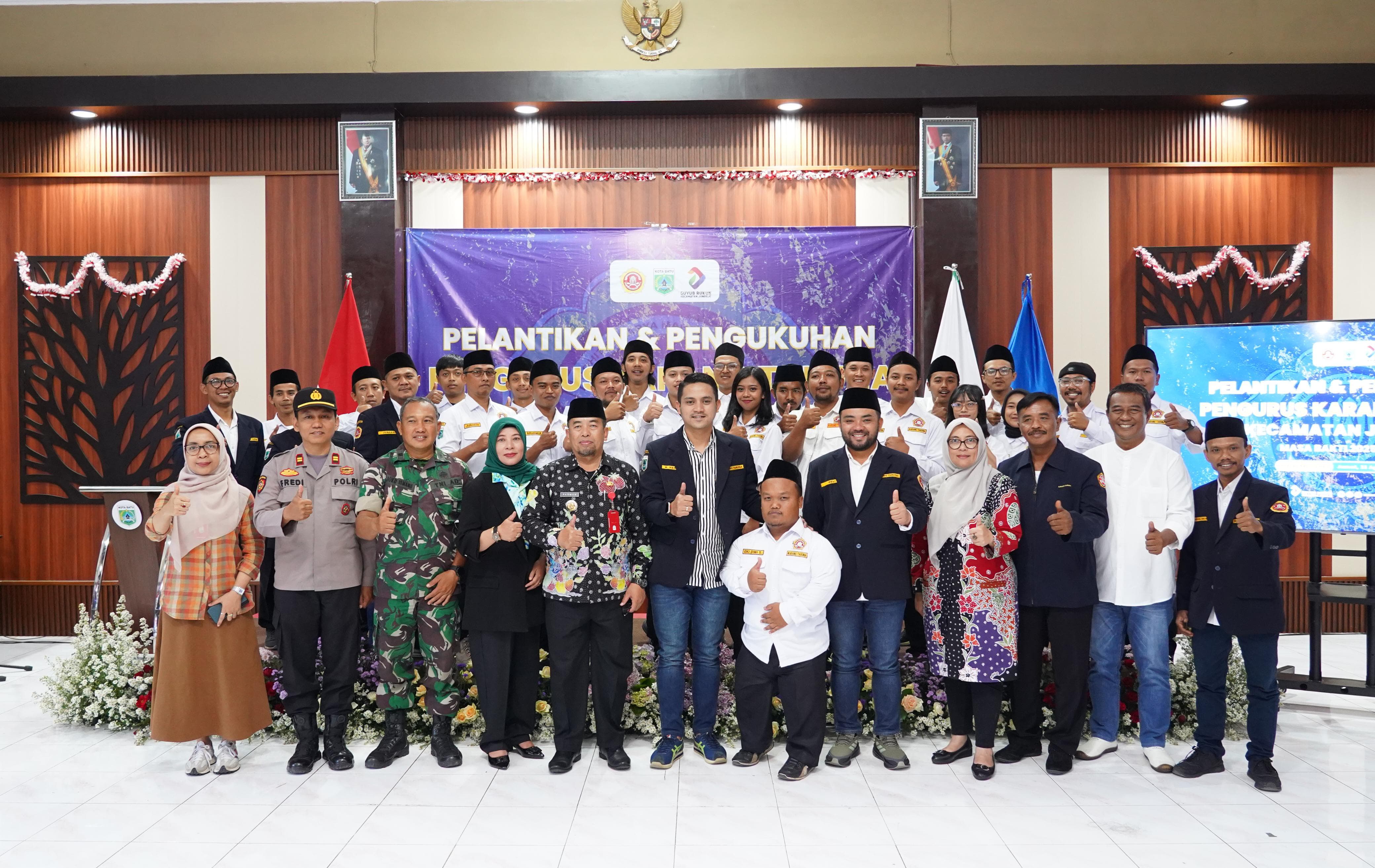 Resmi Dilantik, Pengurus Karang Taruna Junrejo Langsung Dapat Tugas Lahirkan Program Kreatif dan Inovatif 