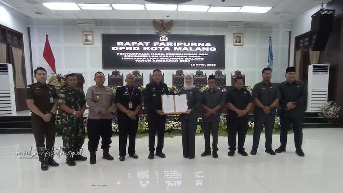 DPRD Kota Malang Sahkan LKPj Wali Kota Tahun 2024 dengan Catatan 24 Poin Penting, termasuk Soal Pasar Blimbing