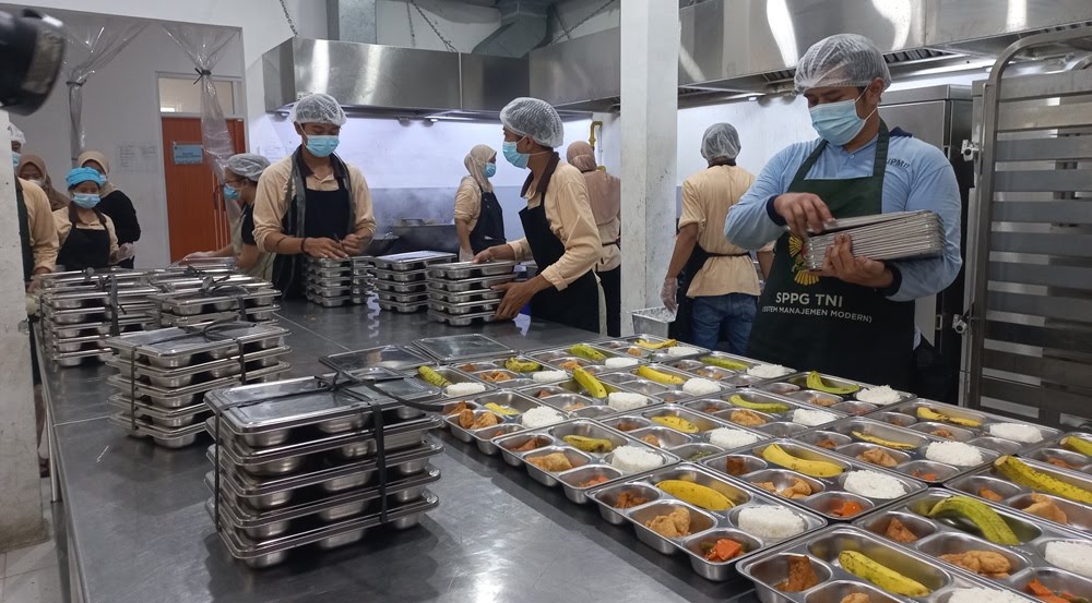 Banyak Kasus Keracunan Makanan Program MBG, DPR Minta Evaluasi Menyeluruh Dapur dan Distribusinya