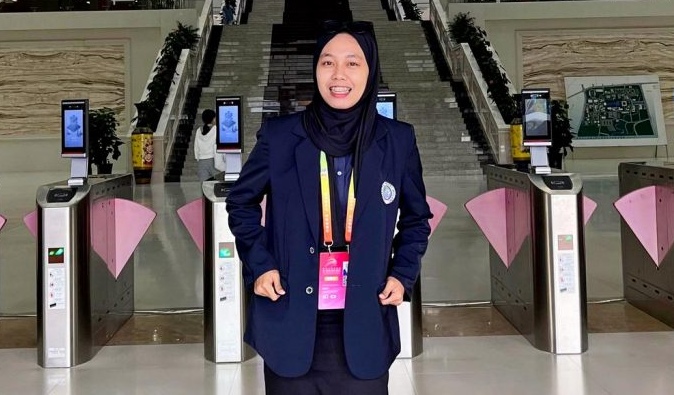 Ini Dia si Pencetak Sejarah di FIK UM: Pionir Sidang Skripsi-Tesis Bahasa Inggris dengan Penguji Internasional