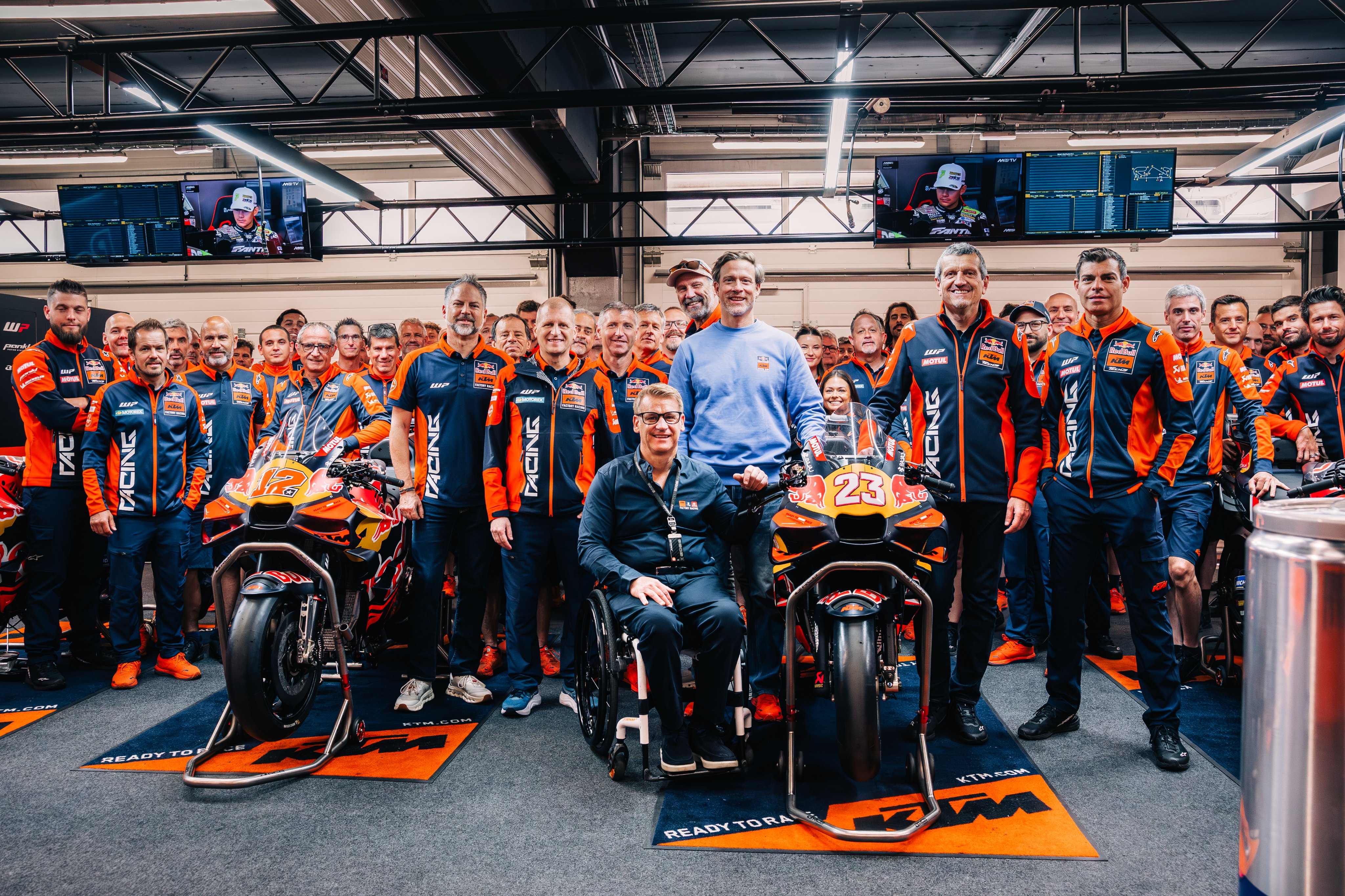 Tech3-KTM Beraliansi, Brad Binder Terancam Tersisih di Era Baru MotoGP?