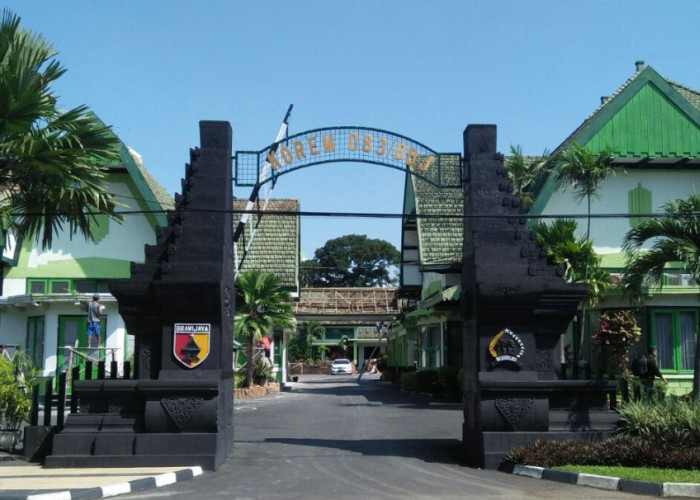 HUT ke-81 TNI: Jejak Jenderal Soedirman di Hotel Astor hingga Makorem 083 Malang