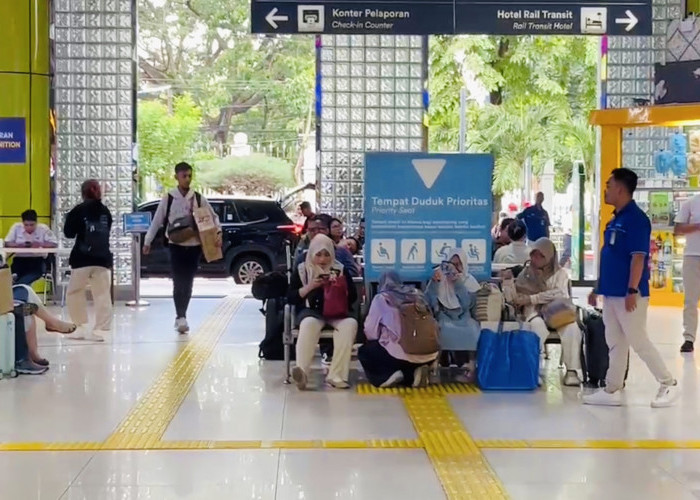 Hampir 45 Ribu Penumpang KA Berangkat Naik Kereta dari Jakarta Hari Ini, Mudik Nataru