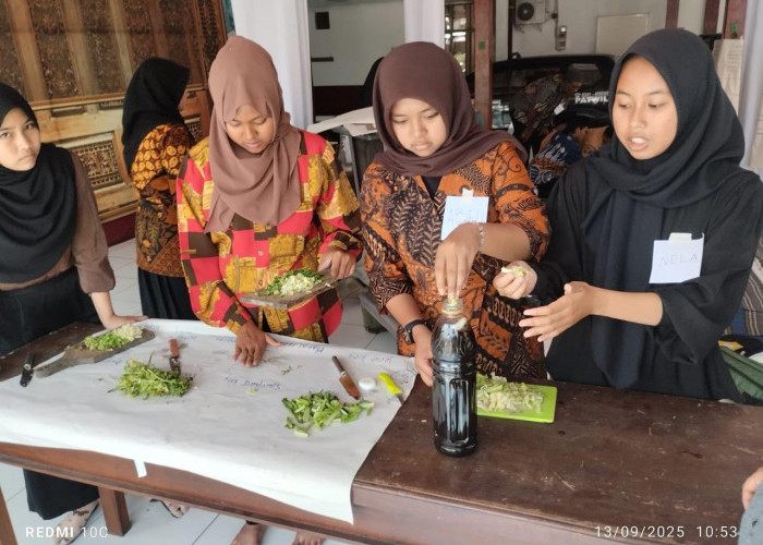 Kreatif! Generasi Muda Malang Olah Sampah Buah Jadi Ecoenzim untuk Selamatkan Bumi