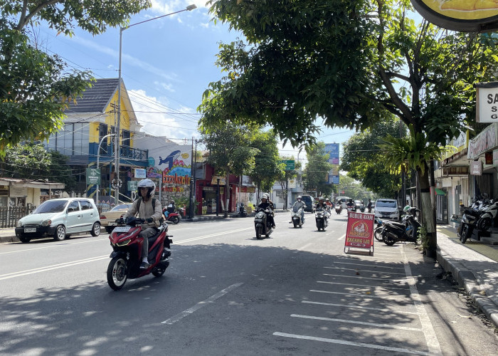 Sabtu Siang, Pekerja Ramai-Ramai Tinggalkan Kota Batu untuk Pulang Kampung