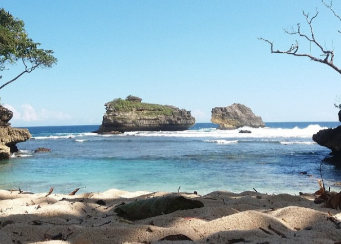 Rute Terbaik Menuju Pantai Malang Selatan di Kabupaten Malang