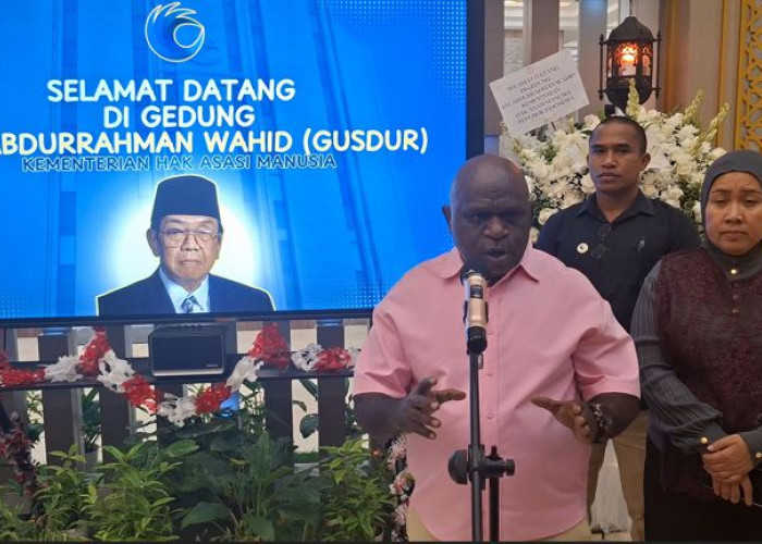 Natalius Pigai Jadikan Gus Dur sebagai Nama Gedung Kementerian HAM: Simbol Perdamaian dan Anti Rasialisme