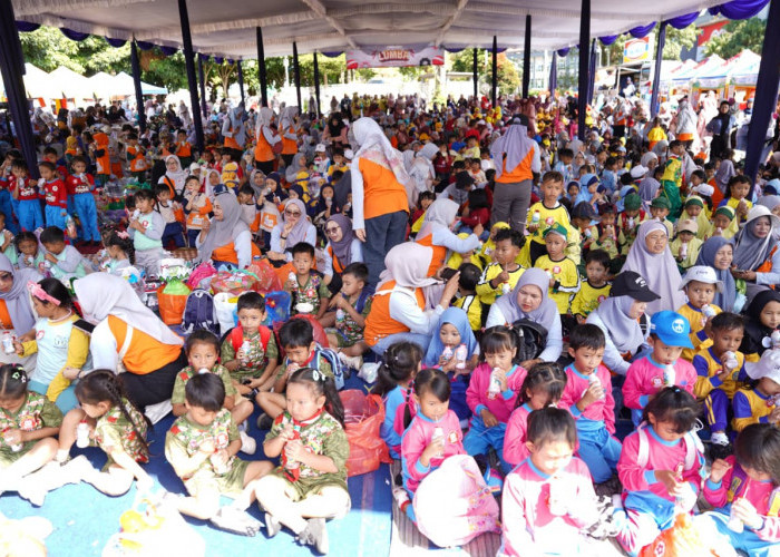 Anak-Anak PAUD Kota Batu Diajak Minum Susu Bersama dan Bergembira dalam Gebyar PAUD Kota Batu