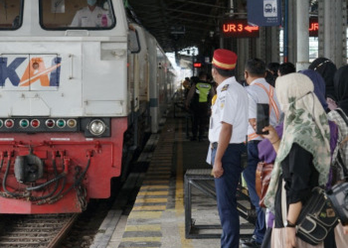 Dua KA Rute Malang-Jakarta Masuk Obyek War Ticket Favorit untuk Mudik Lebaran