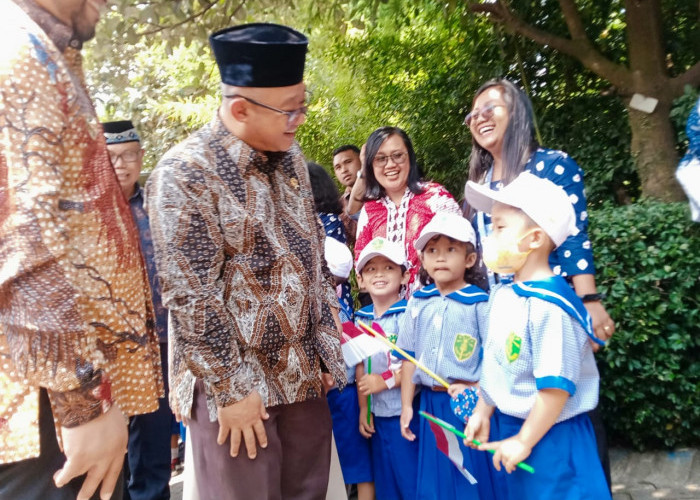 Abdul Mu'ti Kunjungi SD-SMP-SMA Yayasan Sang Timur Kota Batu, Ungkap 5 Program Prioritas Kemendikdasmen 