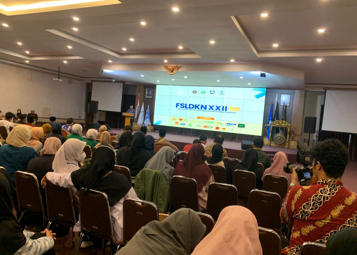 Menaker RI Warning Disrupsi Dunia Kerja, Mahasiswa Diminta Siap Hadapi Era AI