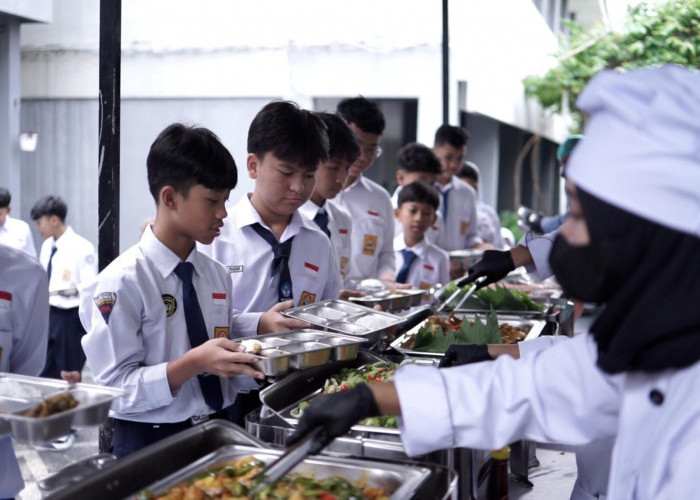 BGN Perluas MBG Prasmanan, Target 10.000 Dapur Beroperasi Akhir 2026
