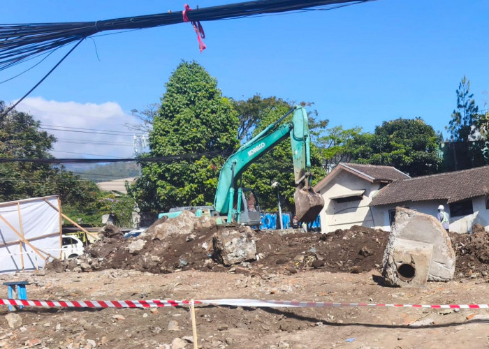 Memasuki Tahap Awal, Pengerjaan Beton Rigid Kawasan Patih Kota Batu Resmi Dimulai