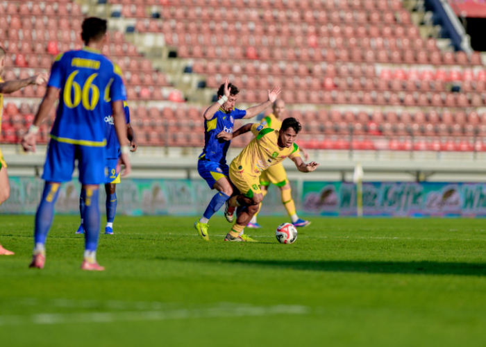 Hasil Derby Jatim, Arema FC Takluk 0-4 atas Persebaya, Bajul Ijo Pesta Gol di Babak Kedua