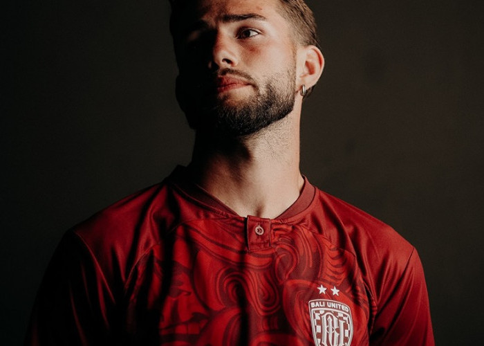 Jay Herdman resmi gabung Bali United, putra pelatih Timnas Indonesia tinggalkan Kanada
