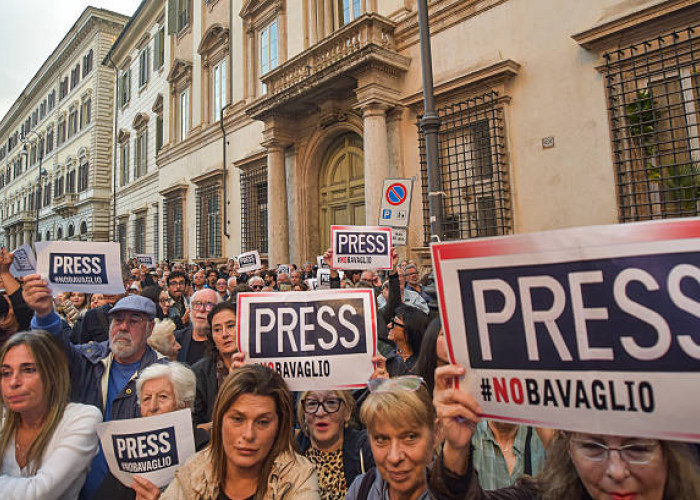 Hari Penulis yang Dipenjara 15 November: Di Indonesia Ada Pramoedya hingga Mochtar Lubis