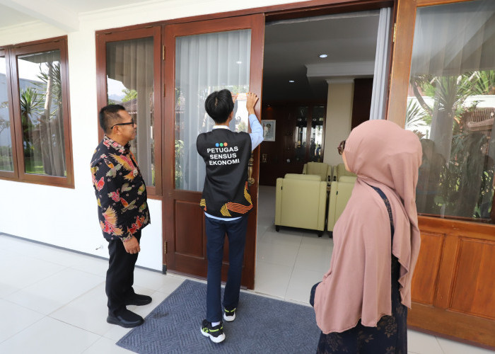 8 Langkah agar Petugas Sensus Ekonomi Disambut Baik oleh Warga