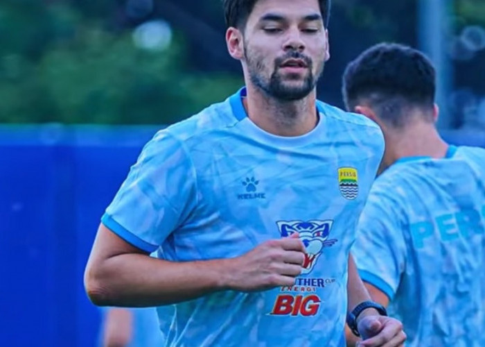 Tiga Pemain Persib Absen di Laga Perdana, Sandy Walsh Masih Jalani Pemulihan Cedera