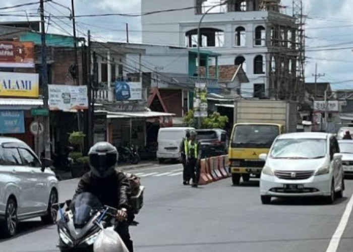 Arus Balik 2026: Volume Kendaraan ke Kota Batu Turun 27%, Namun Puncak Harian Pecahkan Rekor