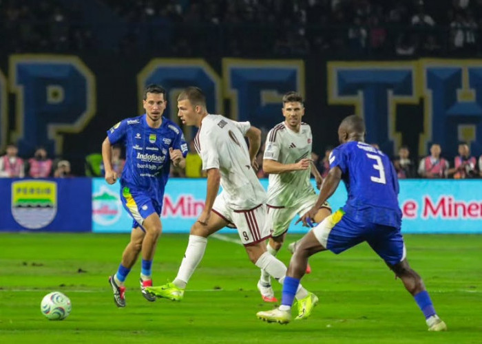 Sempat Unggul Lewat Kodai Tanaka, PSM Makassar Takluk 1-3 dari Persib Bandung