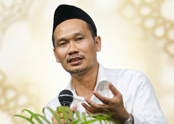 Tidur yang Benar menurut Gus Baha: Bukan Sekadar Istirahat, tapi Jalan Menuju Mimpi yang Bermakna