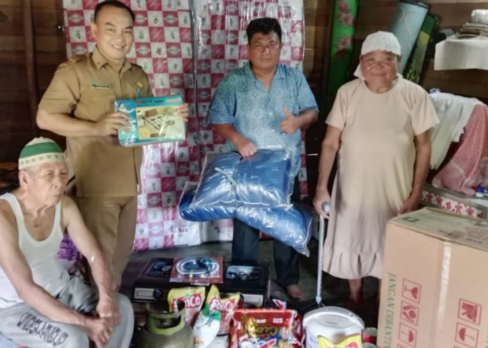 Kemensos Salurkan Bantuan kepada Alex dan Istri, Warga Lahat Viral 3 Hari Tidak Makan