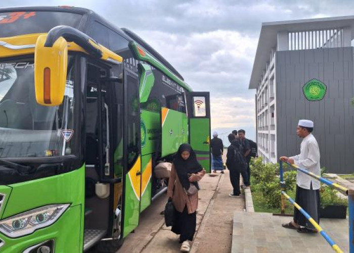 UIN Fasilitasi Mahasiswa Mudik dengan Sediakan Bus Pengantaran