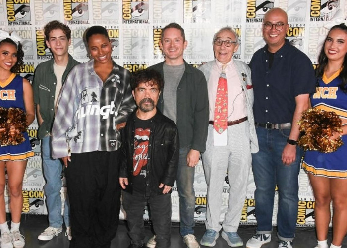 6 Pemeran THE TOXIC AVENGER, Pertemukan Bintang Game of Thrones dan The Lord of the Rings