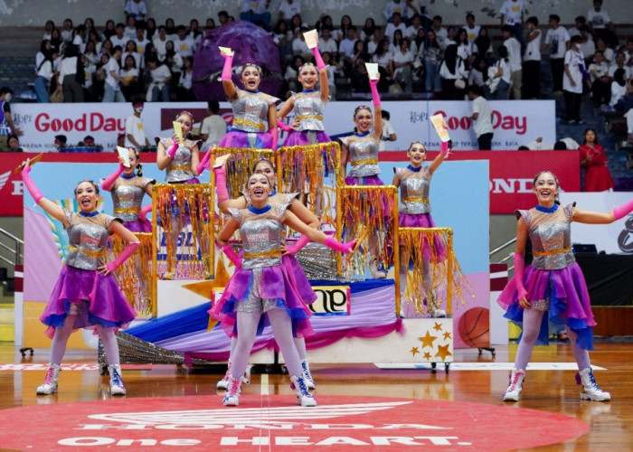 Aksi Memukau Tim Dance yang Saling Adu Konsep Kreatif Jadikan DBL Malang Lebih Semarak
