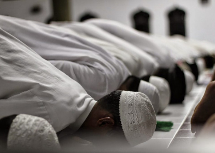 9 Kesalahan Kecil dalam Salat yang Sering Diabaikan, Mengurangi Kesempurnaan Salat