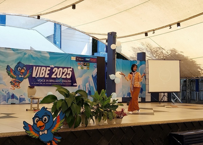 Gelar Kompetisi VIBE 2025, Polinema Kenalkan Prodi BIKBP Sekaligus Asah Kemampuan Bahasa Inggris Siswa SMA/SMK