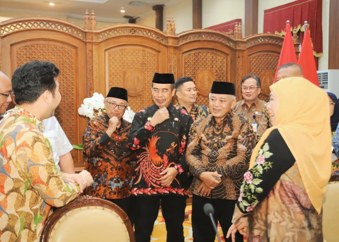 Bupati Malang Dukung Program Bongkar Ratoon Tebu dalam Rapat Bersama Gubernur Jatim