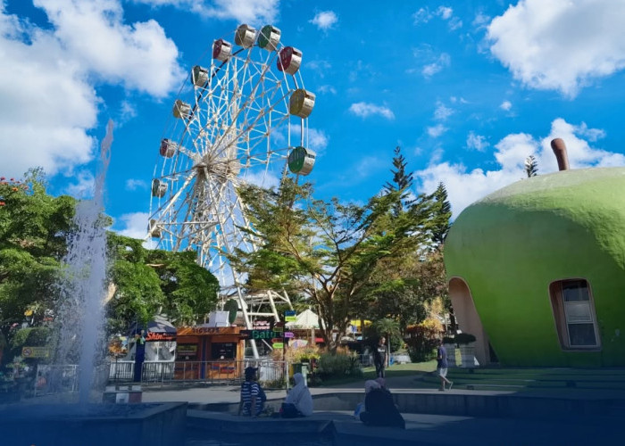 Bianglala Baru Alun-Alun Batu Dibangun 2026, Lebih Besar dan Lebih Modern