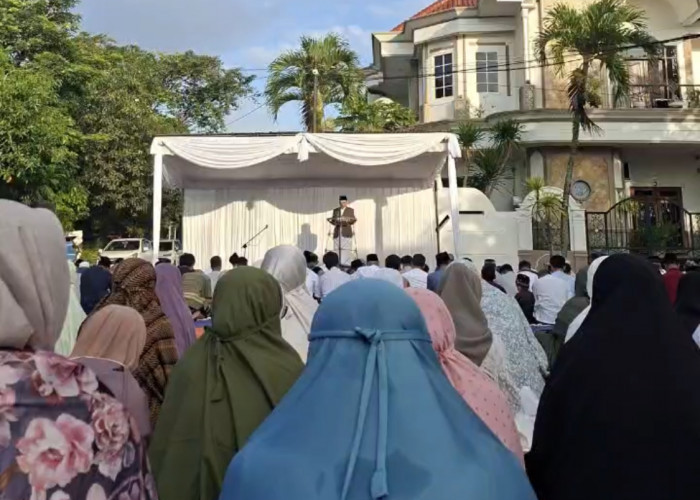 Warga Muhammadiyah Sukun Salat Id di Perum Sukun Pondok Indah, Khatib Serukan Kebangkitan Umat