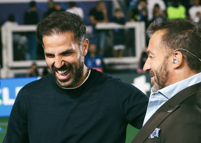 Cesc Fàbregas Pilih Bertahan di Como, 3 Tawaran Klub Lain Tak Mengubah Keputusan