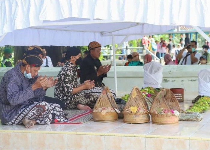 Tak Lekang Waktu, Inilah 9  Tradisi Upacara dan Pertunjukan di Jawa Timur yang Masih Dilestarikan