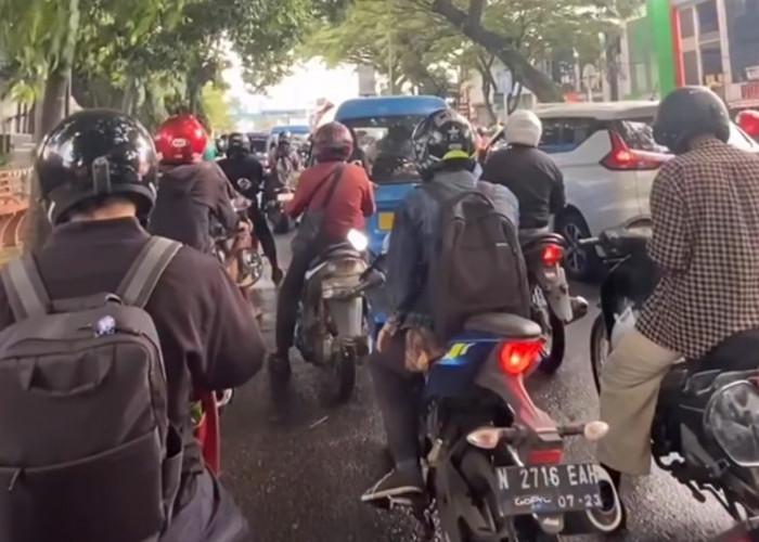 Antisipasi Kemacetan di Sekitar MOG, Dishub Kota Malang Pasang Barrier Pembatas Parkir