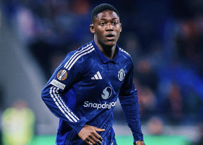 Manchester United Habiskan Rp3,5 Triliun untuk 3 Gelandang, Paul Ince Pertanyakan Kobbie Mainoo