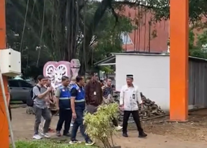 Revitalisasi Alun-Alun Merdeka Baru 4 Persen, Wali Kota Malang Pastikan Tak Ada Pohon Ditebang 