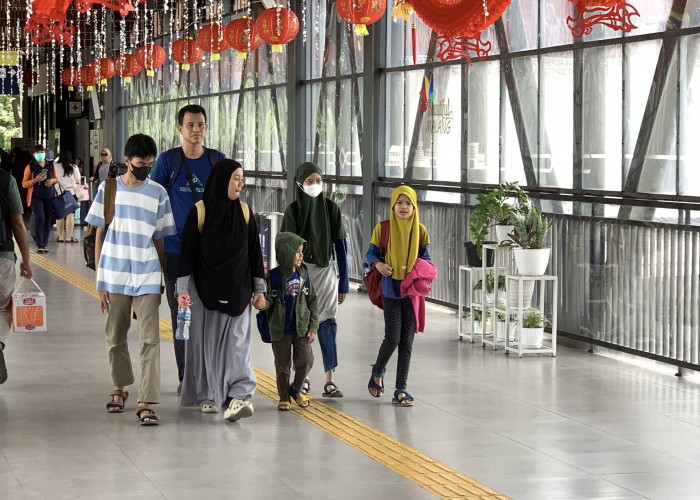 Libur Panjang Juga Berdampak Terjadi Lonjakan  Jumlah Penumpang KA di Stasiun Malang 