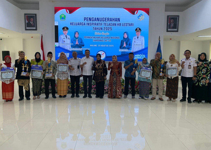 Pasangan Asal Tasikmadu Raih Juara 1 Keluarga Inspiratif Teladan KB-Lestari 2025